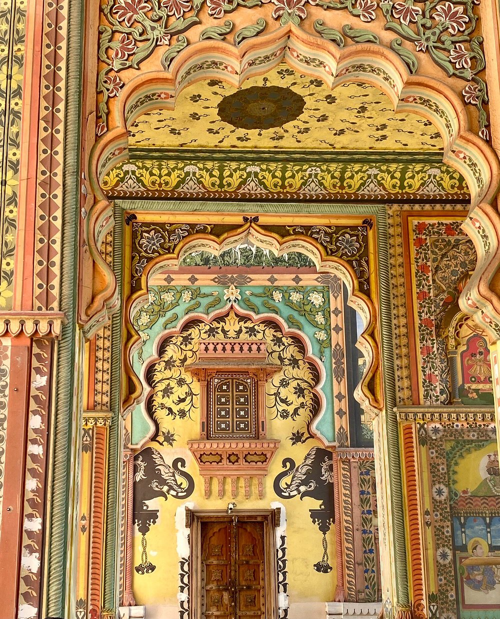 Patrika Gate-Travel Package